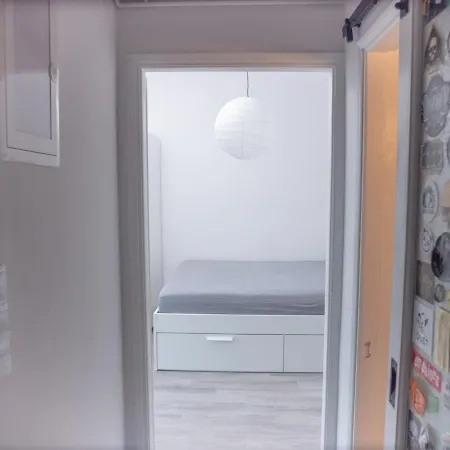 Downtown Nest With Balcony