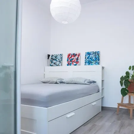 Downtown Nest With Balcony Апартаменты Corfu (city)